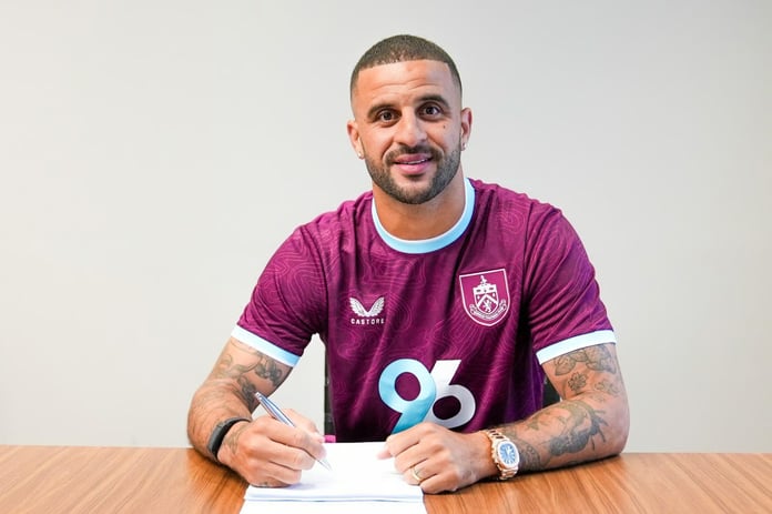Premier Lig'in yeni ekibi Burnley, İngiliz yıldız Kyle Walker'ı kadrosuna kattı