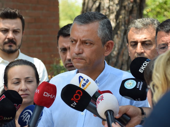 Özgür Özel: Türkiye’de demokrasi tehlike altında