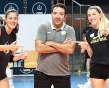 Türk Hava Yolları Kadın Voleybol Takımı'nın yeni başantrenörü belli oldu: Deneyimli isim Saim Pakkan THY'nin dümeninde