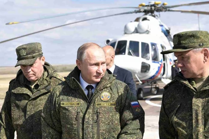 Putin, geçen yıl orduya 1,5 milyondan fazla dron teslim edildiğini bildirdi