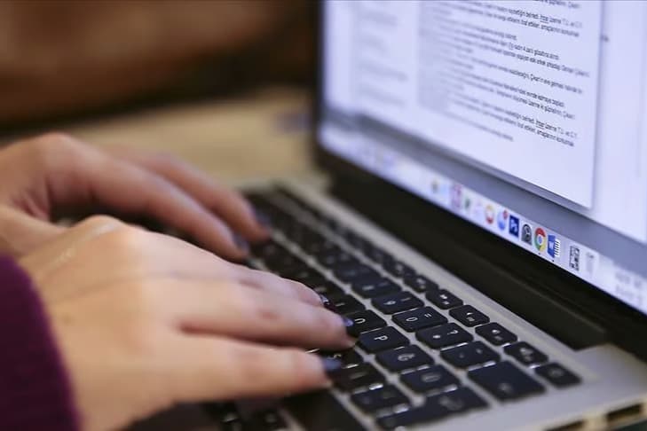 Uzaktan çalışanlar dikkat! WhatsApp mesajları artık 'mesai' sayılacak 
