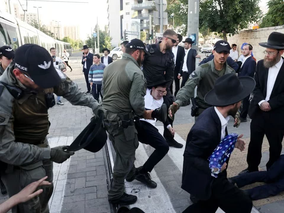 İsrail polisi ile Herediler çatıştı