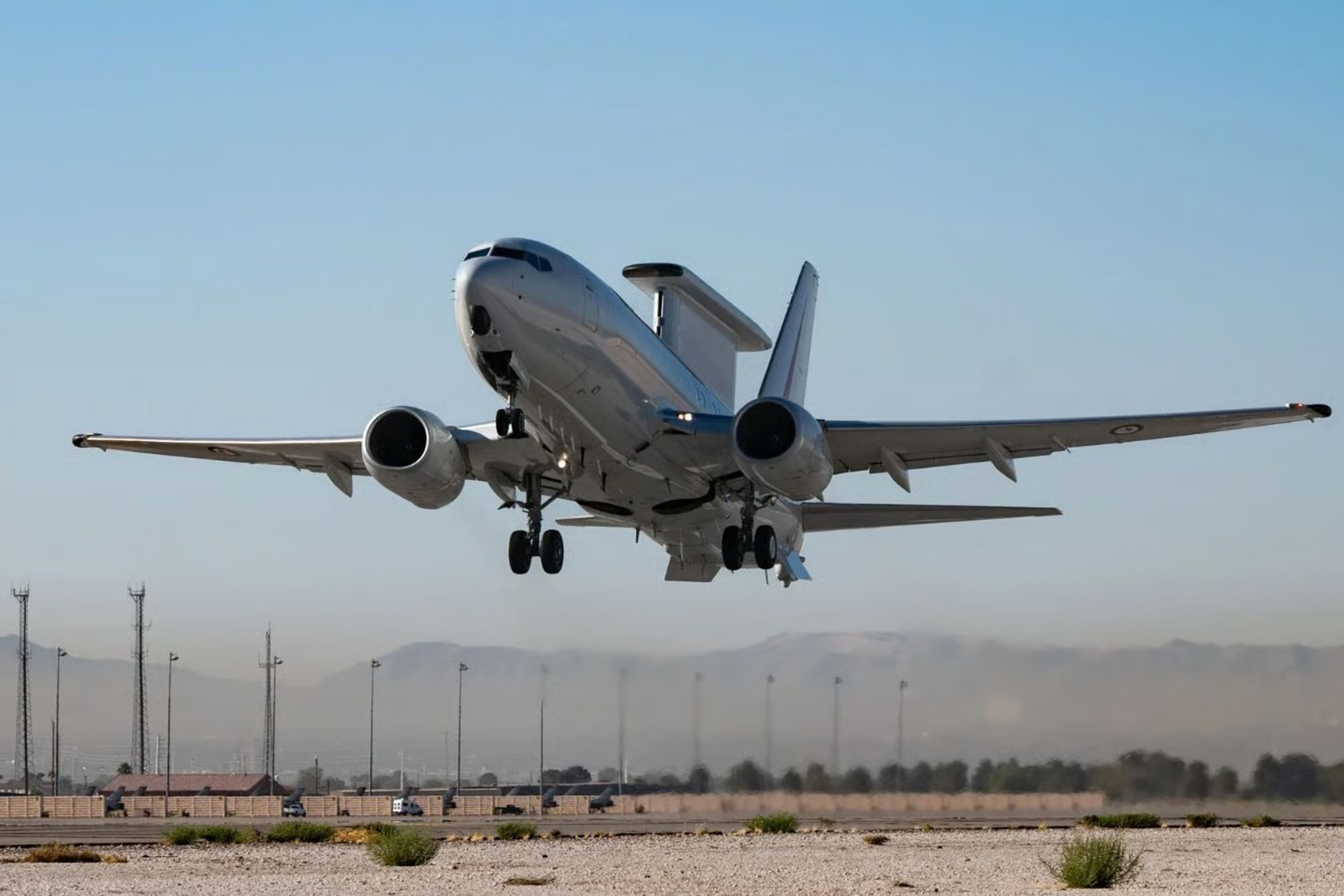 ABD Hava Kuvvetleri E-7A erken ihbar uçağı için Boeing ile 2,3 milyar dolarlık sözleşme imzaladı