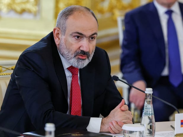 "Ermenistan'da iktidar değişirse barış tehlikeye girer"