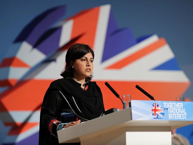 İngiltere'de eski bakan uyardı: İslamofobiyi körükleyen tehlikeli anlatılar yayılıyor