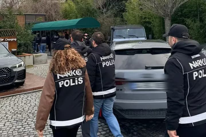 ClubHouse Bebek'e uyuşturucu operasyonu!