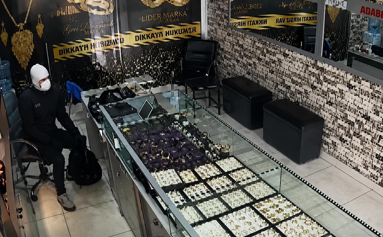 Antalya kuyumcu soygununda öldürülen işçinin ailesi