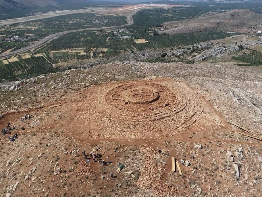 Yunanistan’da bulunan 4 bin yıllık gizemli yapı