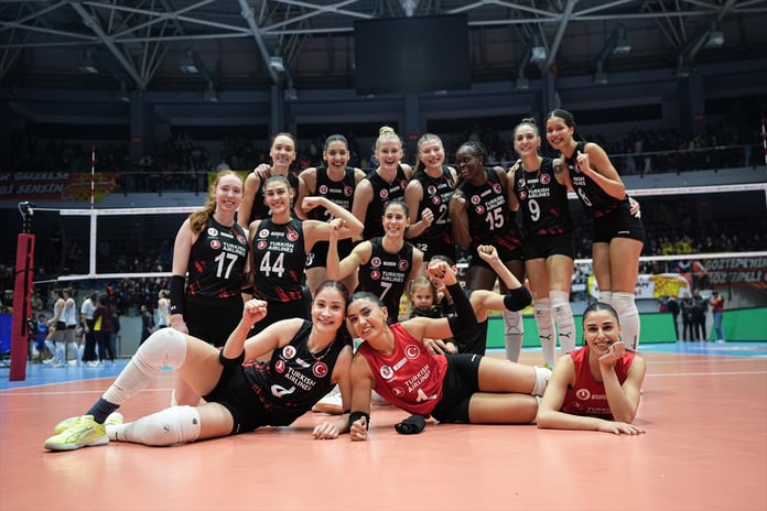 Türk Hava Yolları İzmir'de galip