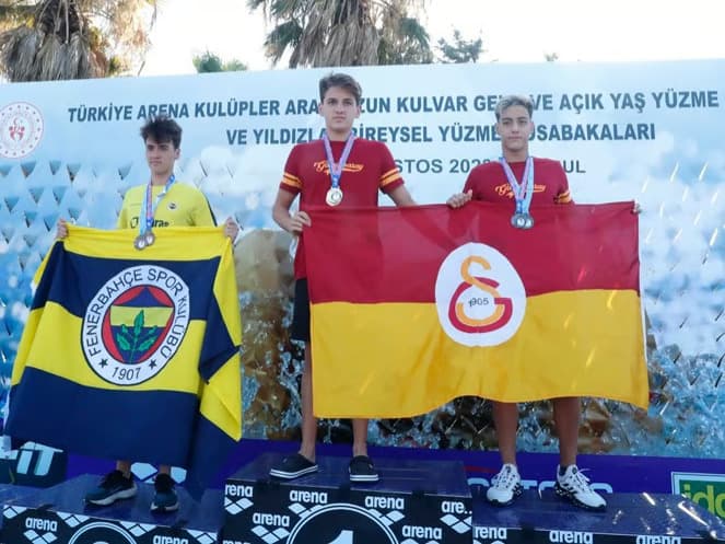 Şampiyonluk kupası el değiştirdi