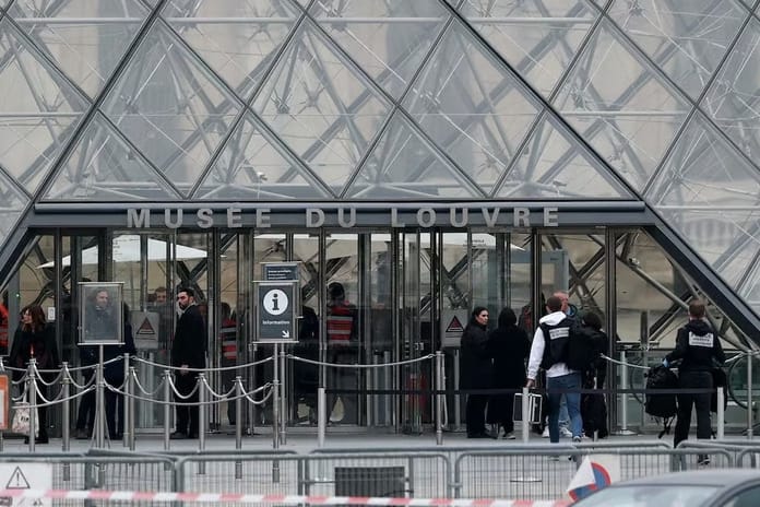 Louvre soygununa karıştığından şüphelenilen 2 kişi tutuklandı