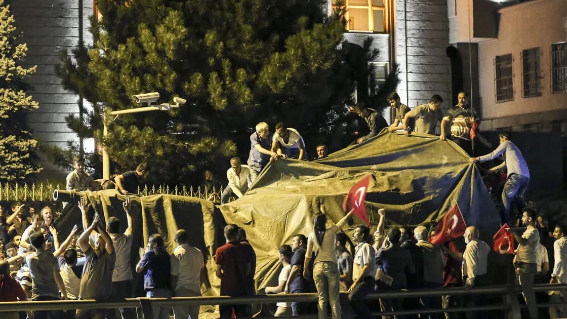 15 Temmuz’un 10. Yılında tarihi seferberlik