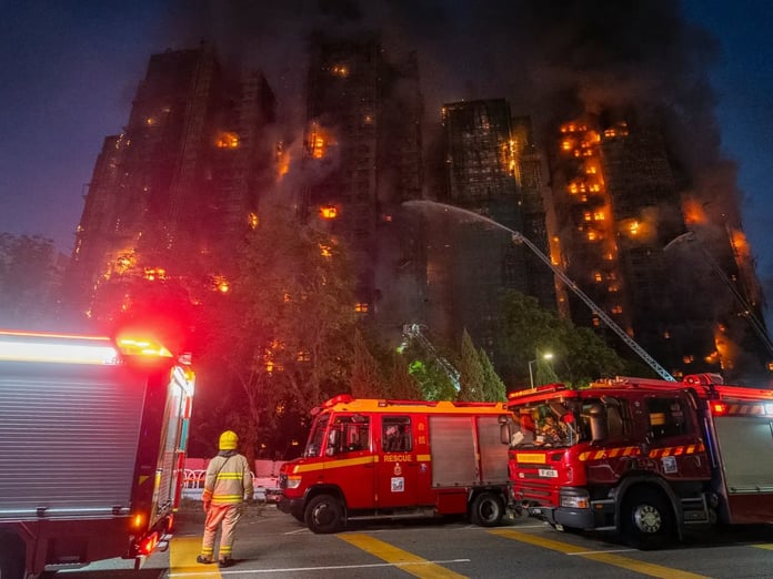 Hong Kong TAI PO yangınında hayatını kaybedenler için 3 gün yas ilan etti
