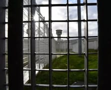 Fransa'da mahkumlara cezaevi masraflarını ödetme planı gündemde