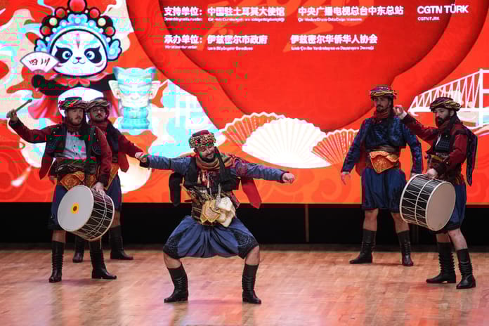 Sichuan’dan İzmir’e sanat köprüsü