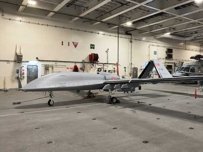 NATO Tatbikatı kapsamında Hollanda'nın Rotterdam Limanı'nda demirleyen TCG Anadolu’da Türk savunma sanayisi fuarı