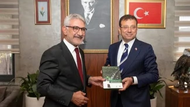  Ağaç A.Ş. Genel Müdürü Ali Sukas kürsüde
