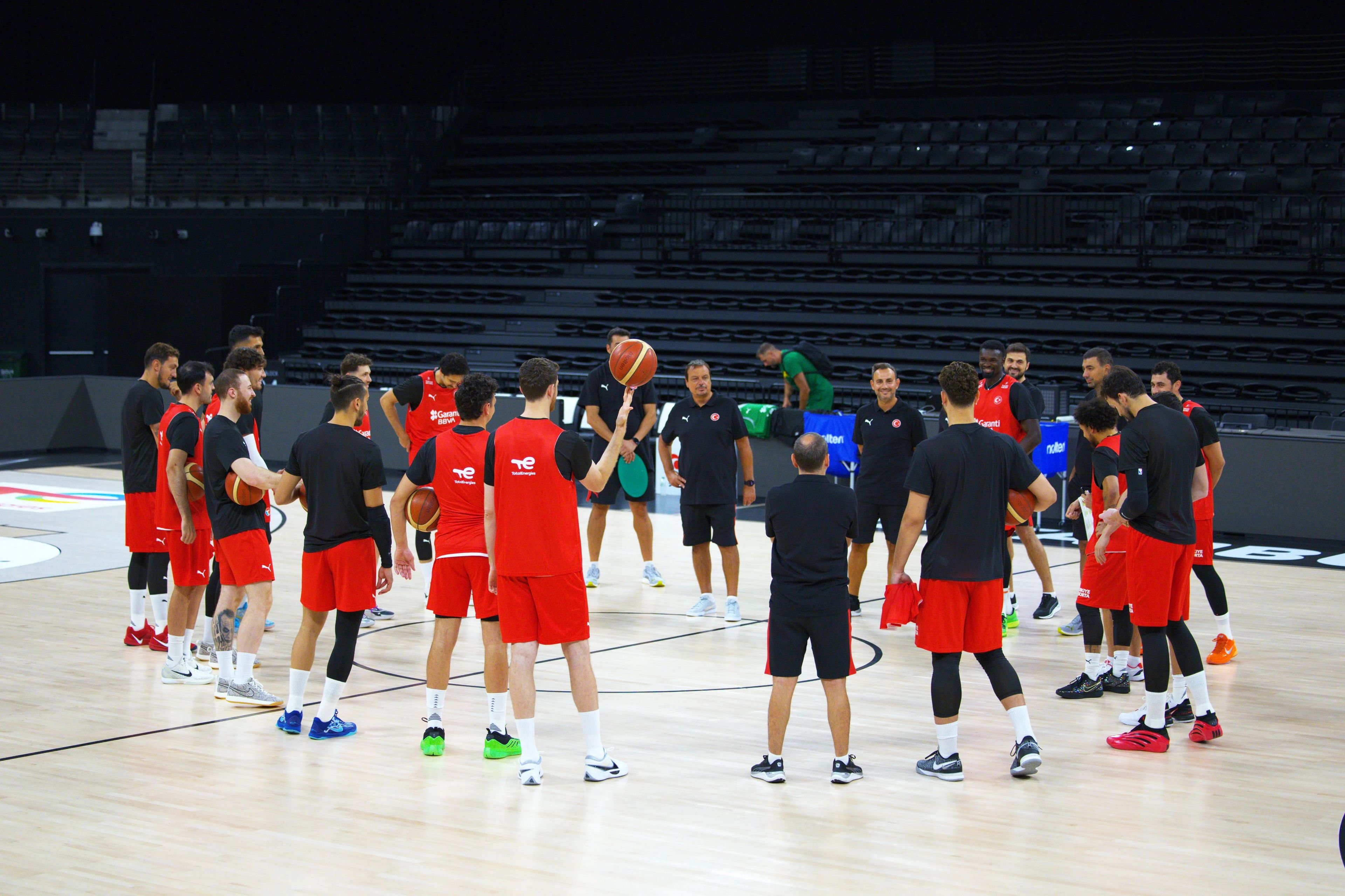 A Milli Erkek Basketbol Takımı'nın FIBA 2025 Avrupa Şampiyonası kadrosu açıklandı