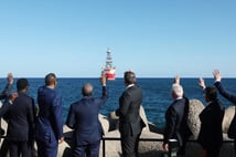 Somali kıyılarında ay-yıldız coşkusu! Çağrı Bey ilk petrol için gün sayıyor