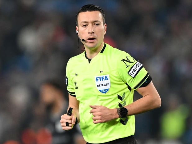 UEFA'dan Zorbay Küçük'e kritik görev: Kosova'daki eleme maçını Türk hakem ekibi yönetecek