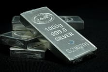 Türkiye’nin gümüş talebi rekor kırdı: İthalatta 27 yılın zirvesi!