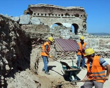 Tralleis Antik Kenti'ndeki 2 bin yıllık havuz yeniden suyla dolacak