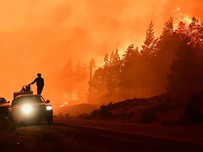 Şili'de orman yangını felaketi: 18 kişi hayatını kaybetti