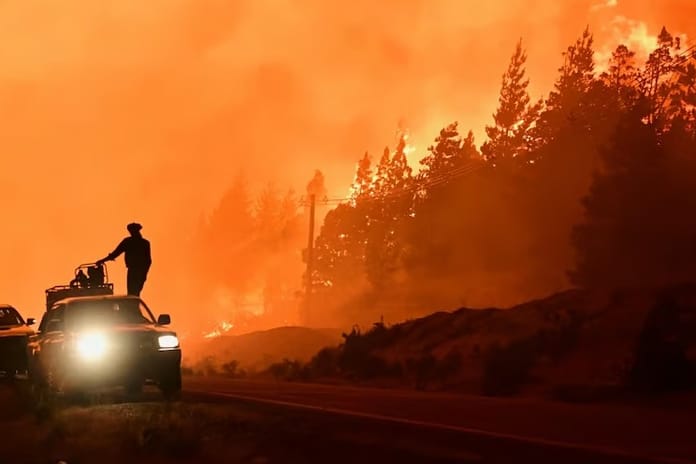 Şili'de orman yangını felaketi: 18 kişi hayatını kaybetti