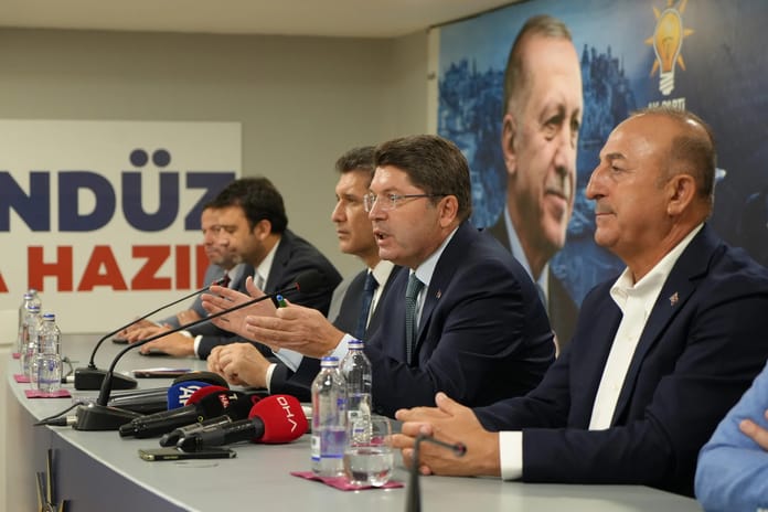 Bugünkü yargı darbeciye, vesayetçiye geçit vermiyor