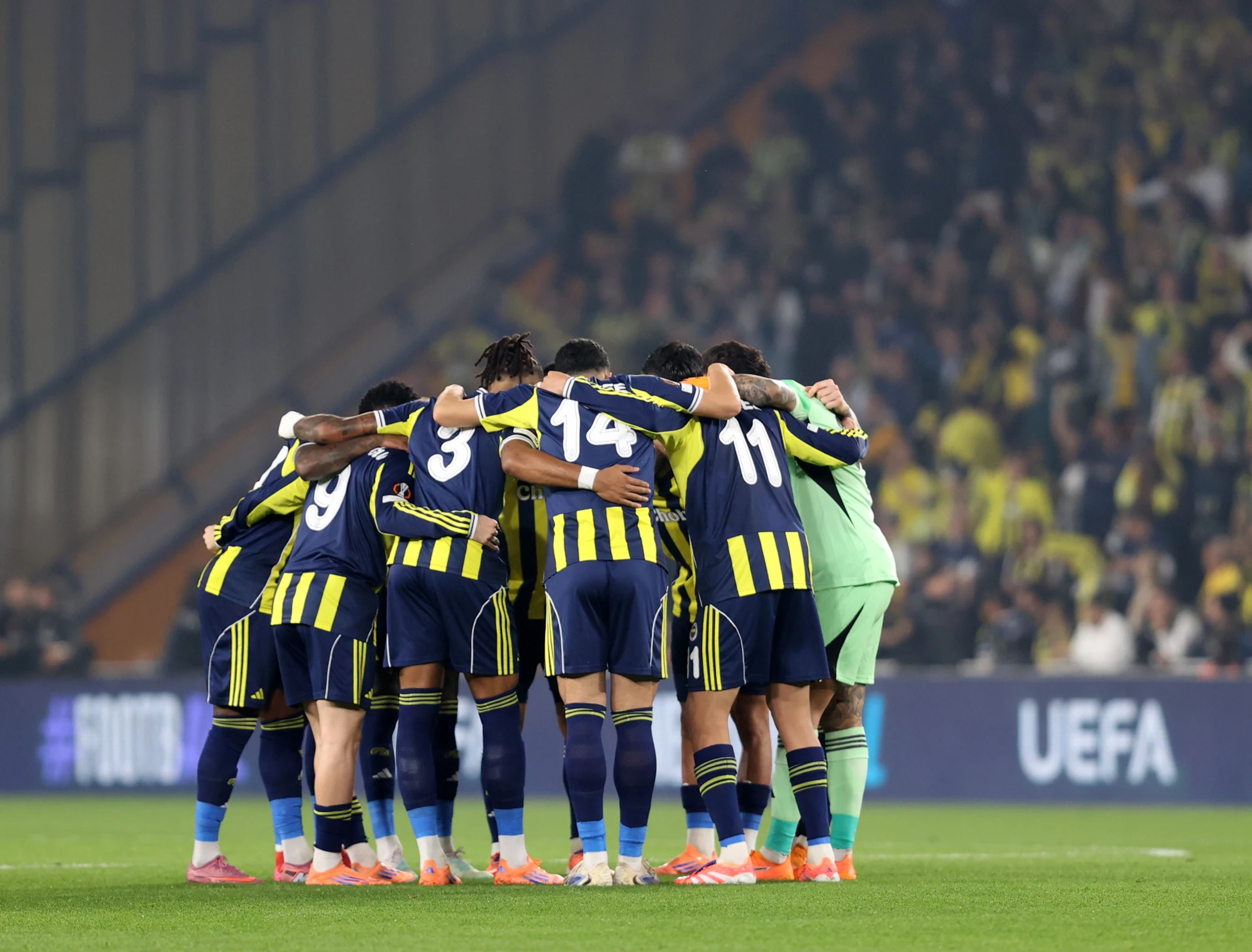 İç saha kalesi sarsılmıyor