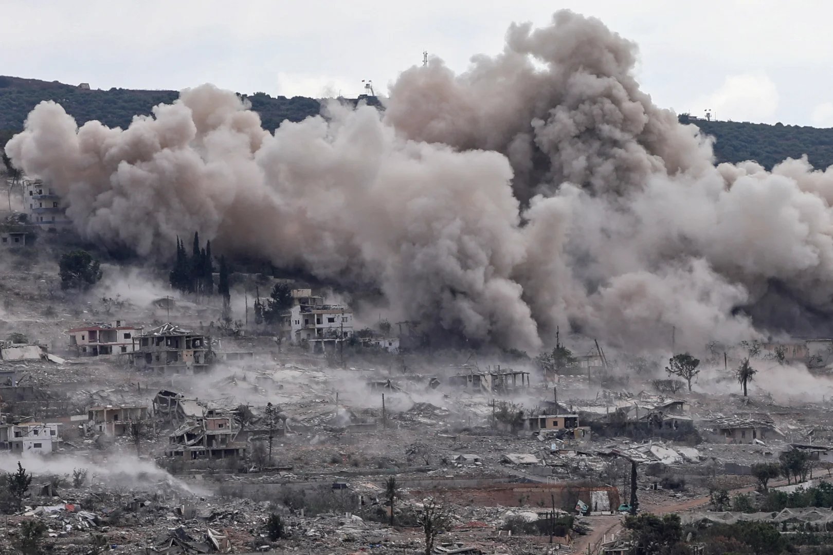 Aftermath of Israeli explosions in the southern Lebanese village of Hanniyeh, Sept. 28, 2026 - AFP