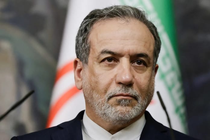 Arakçi’den Zelenskiy’e sert yanıt: İran kendini korur aptal palyaço