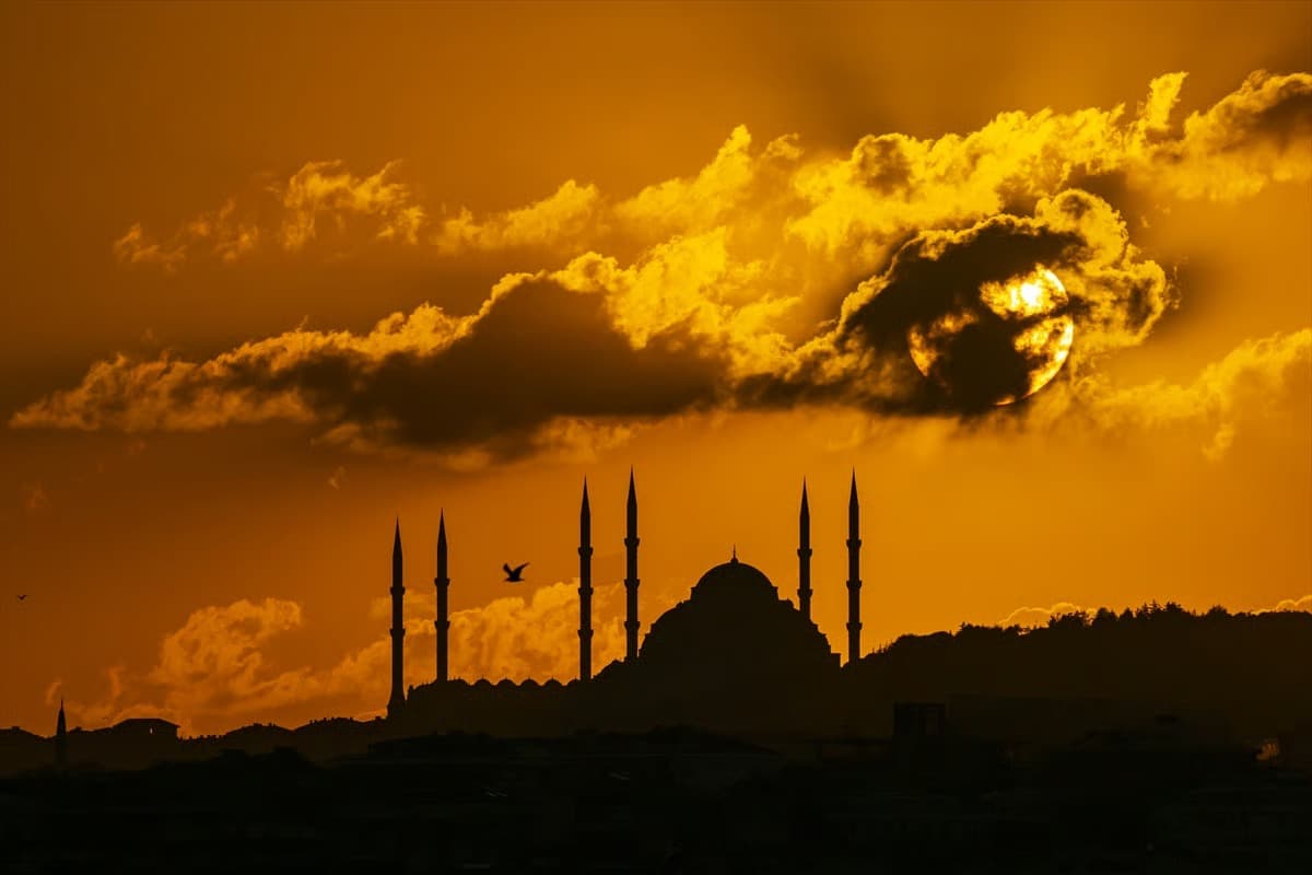 İstanbul'da gün doğumu büyüledi