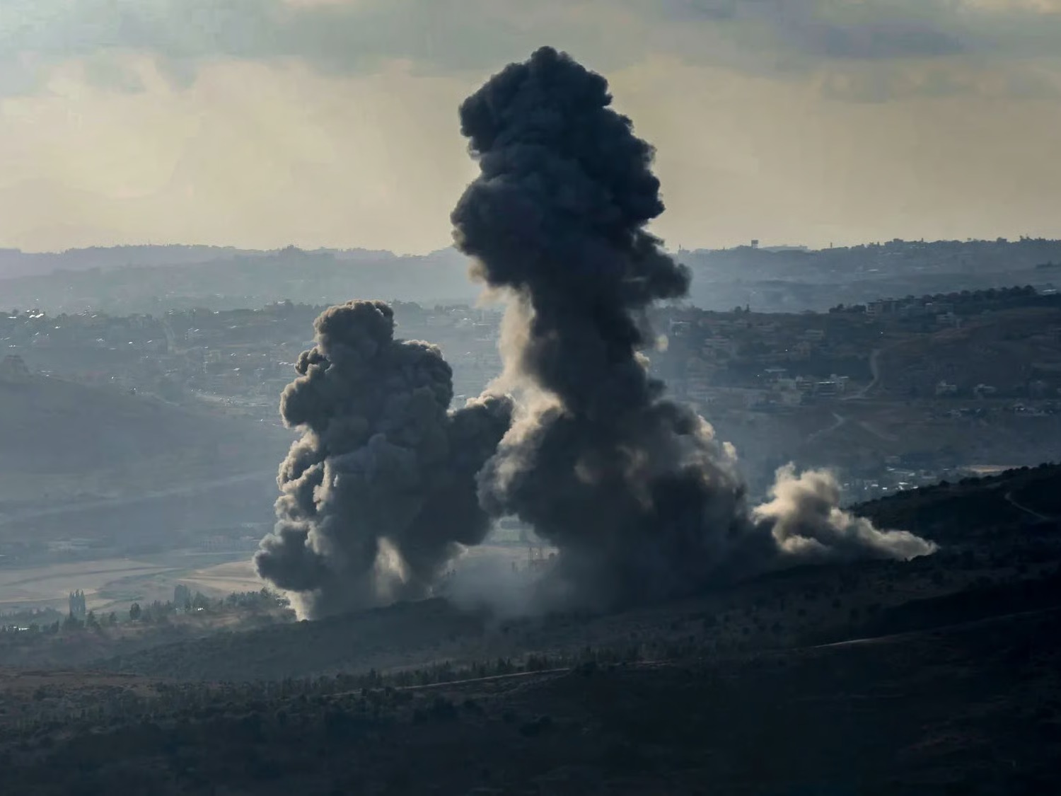 Israeli Airstrikes Kill 4 In Southern Lebanon