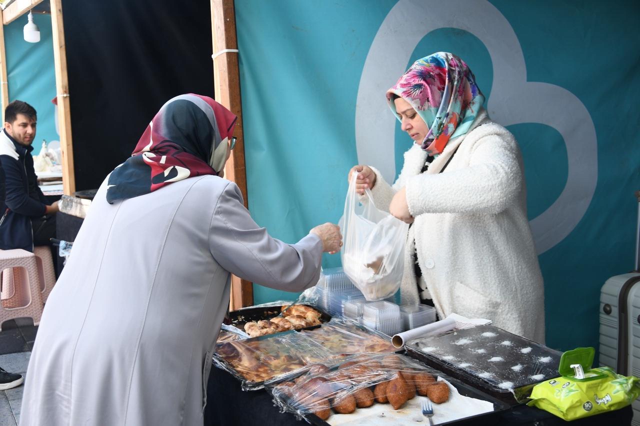 Balıkesir'de 10.10 Dünya Balıkesirliler Günü'ne yoğun ilgi