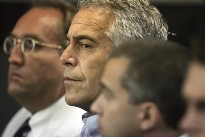 Yeni yayımlanan belgeler Epstein'ın Mossad bağlantılarını yeniden gündeme taşıdı