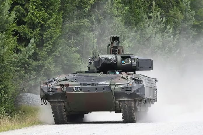 Almanya 200 Puma piyade savaş aracı siparişi verdi