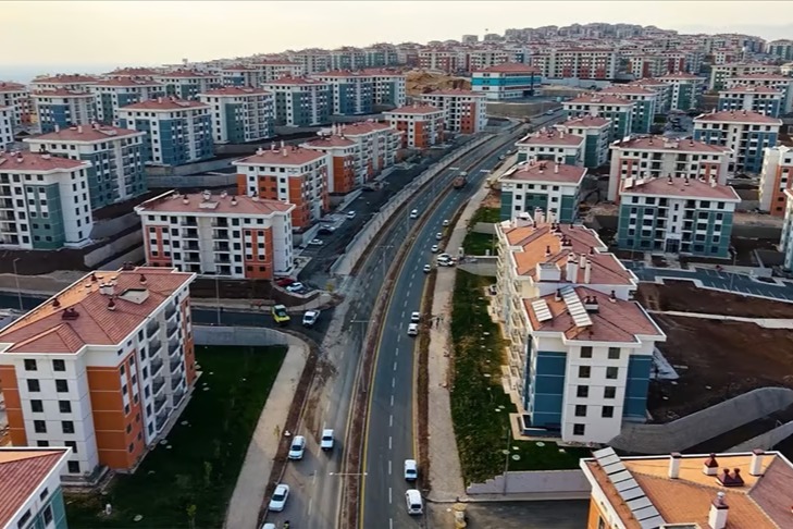 Asrın inşa seferberliğinde sona doğru