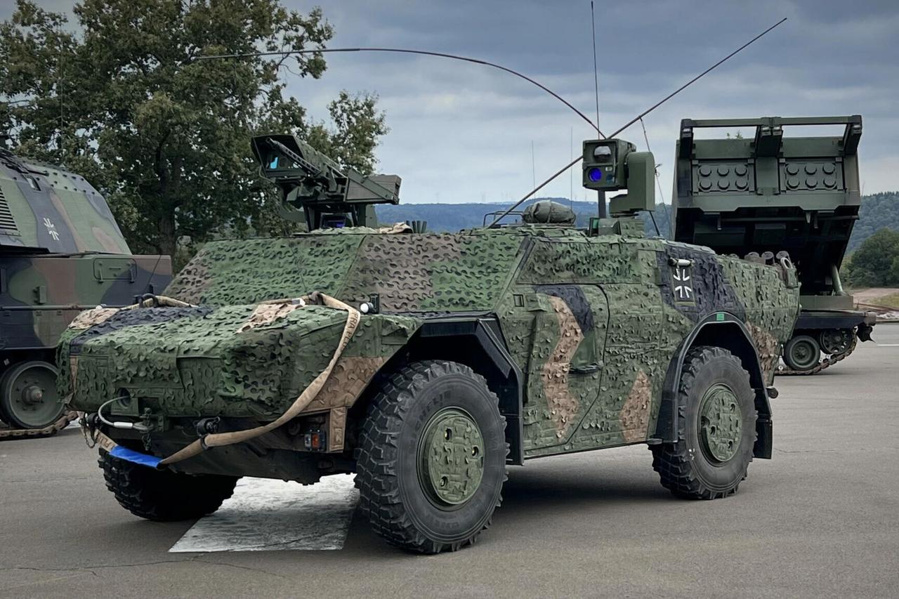 Hollanda’dan Fennek ve PzH 2000’e yeni kamuflaj sistemi