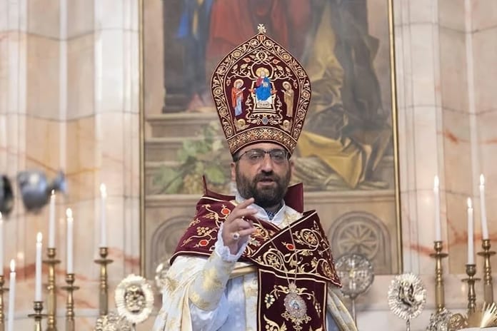 Ermenistan’da hükümet kiliseye karşı: Başpiskopos gözaltında