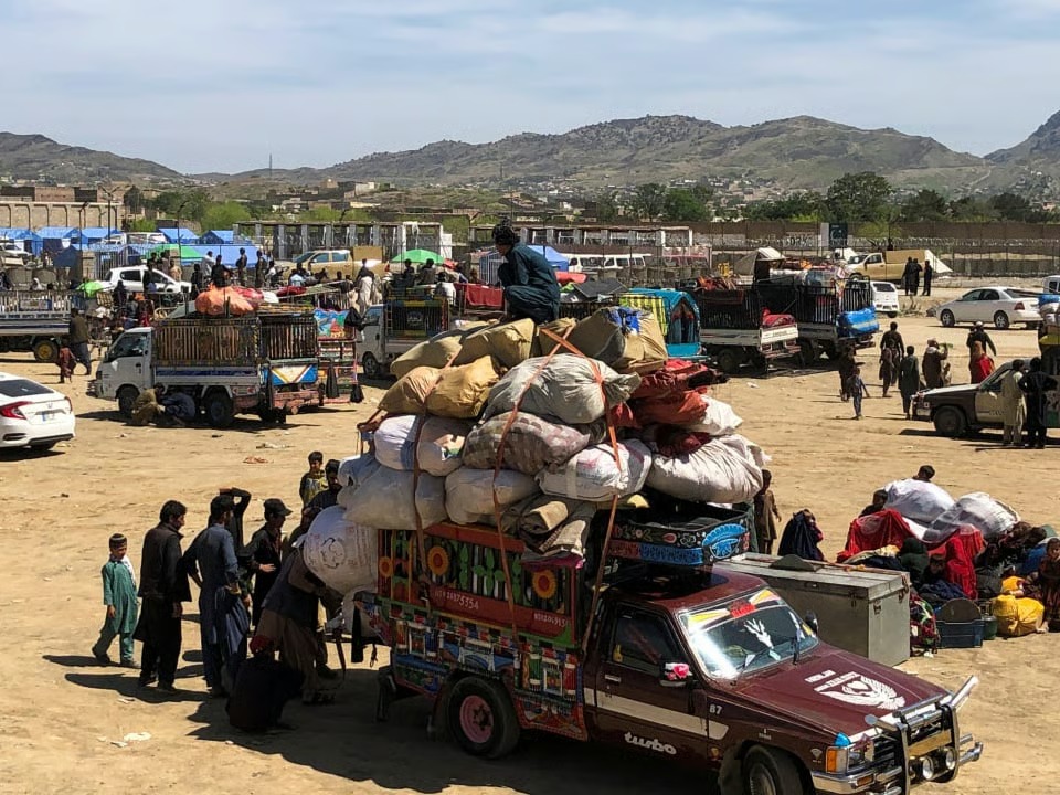 Red Cross Warns Iran May Deport One Million More Afghans