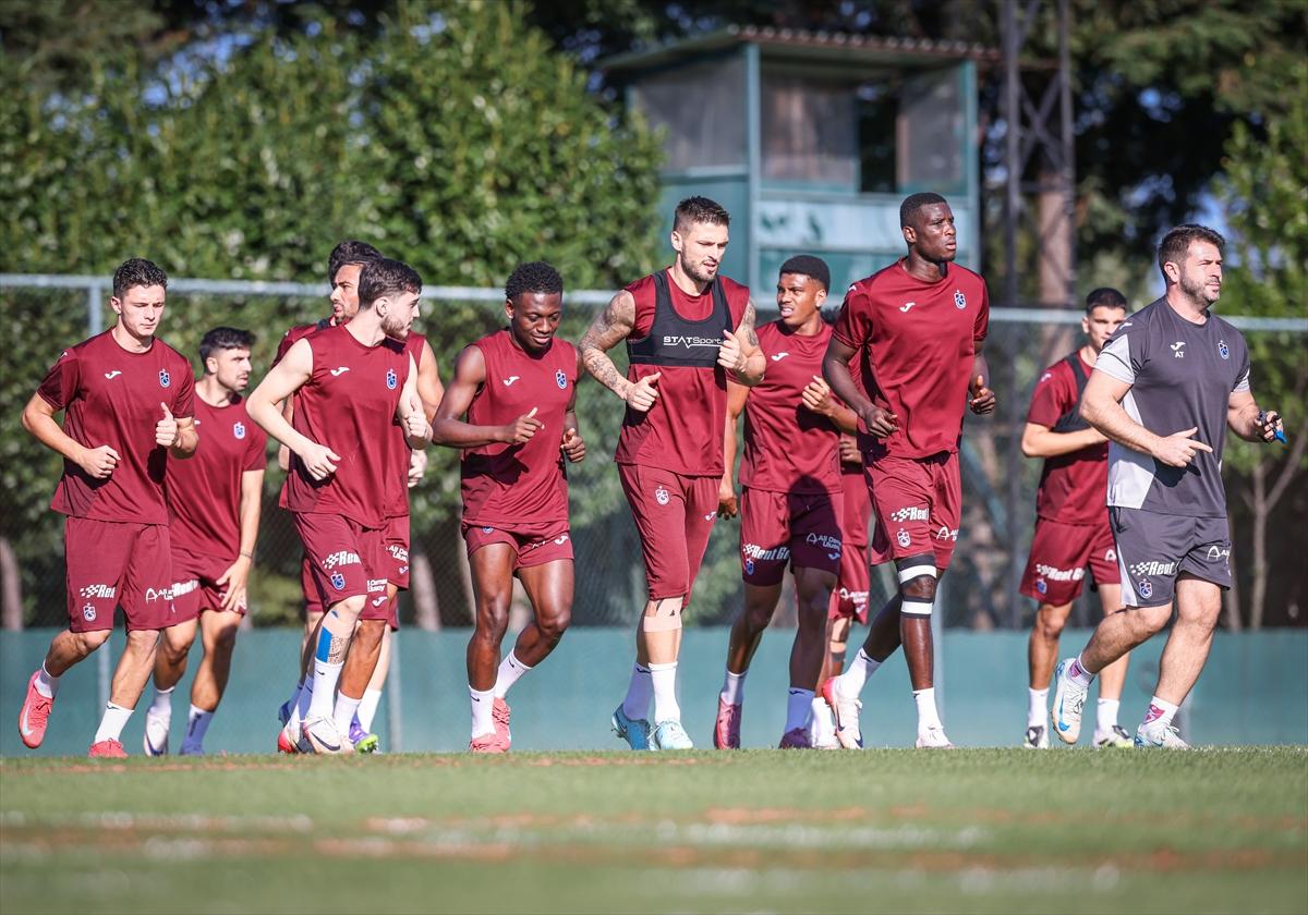 Fenerbahçe-Trabzonspor rekabetinde 138. randevu: Fenerbahçe'nin yeni transferleri, Trabzonspor'un galibiyet hedefiyle karşılaşıyor
