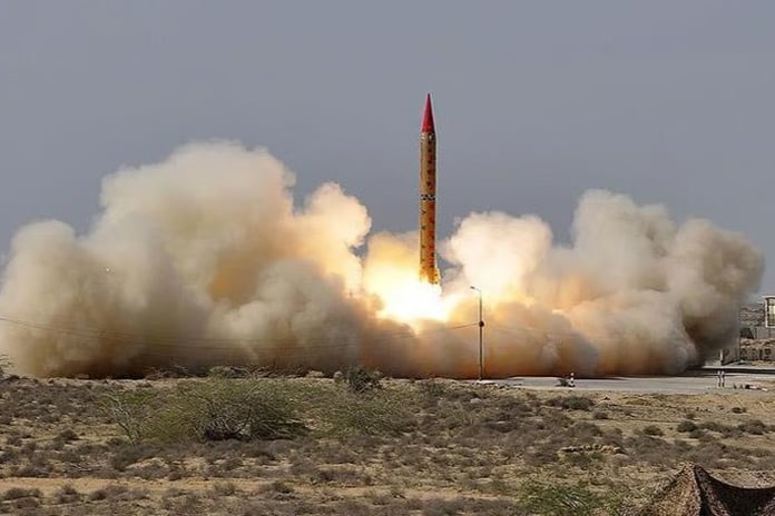 Kuzey Kore füzesi Japonya'da panik yarattı