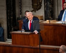 Trump'tan İran'a sert uyarı: Nükleer silaha sahip olmalarına asla izin vermeyeceğim