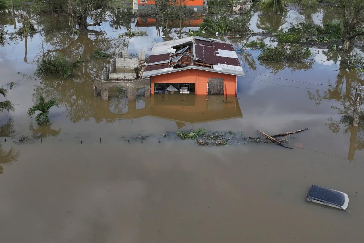 Melissa Kasırgası can almaya devam ediyor: 34 ölü