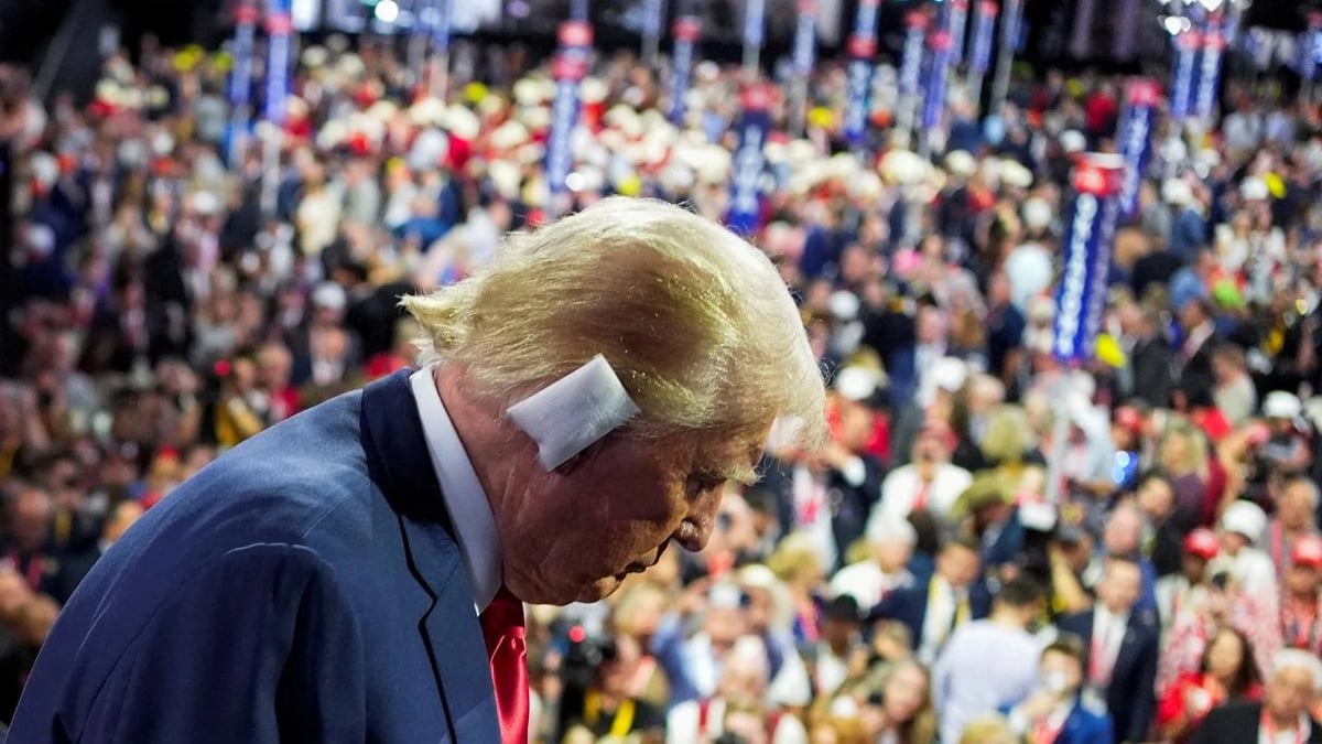 Mermi Trump'ın sağ kulağını sıyırmıştı - Reuters