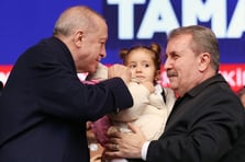 Afetzede aileler yeni yuvalarına kavuştu