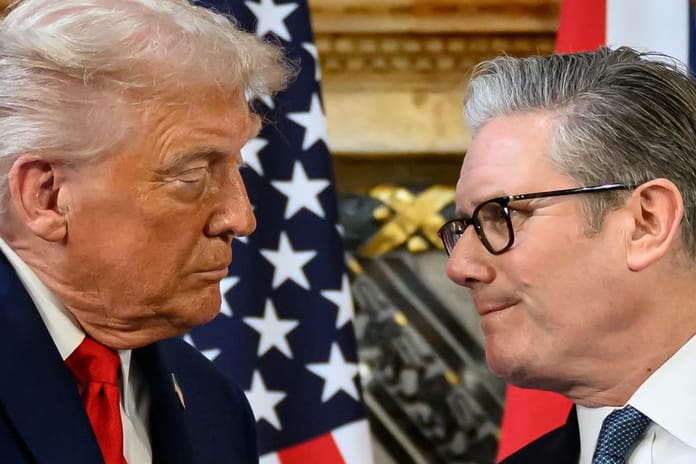 Starmer Grönland konusunda Trump’a geri adım yok mesajı verdi