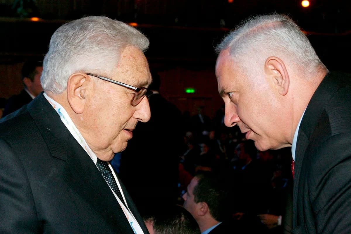 Kissinger : "ABD'nin dostu olmak ölümcüldür"