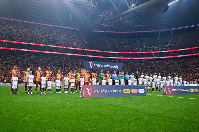 Lider Galatasaray, Gençlerbirliği'ni ağırlıyor